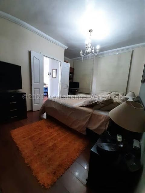 Casa (Duplex) en Venta en Lomas de La Lagunita, Distrito Metropolitano - 46