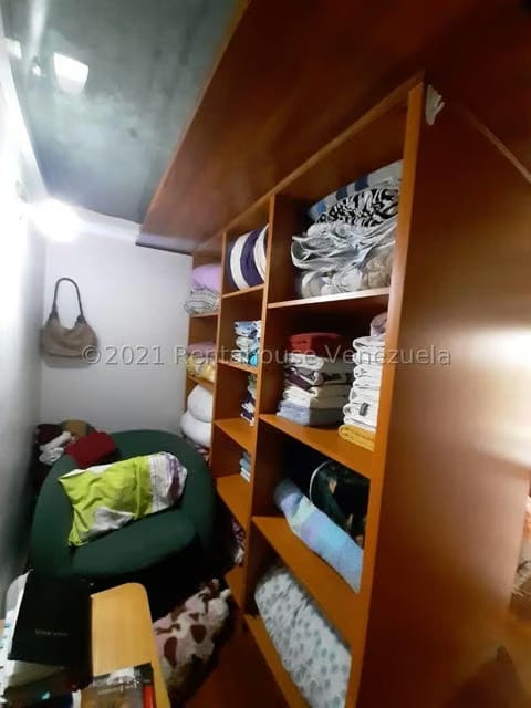 Casa (Duplex) en Venta en Lomas de La Lagunita, Distrito Metropolitano - 48
