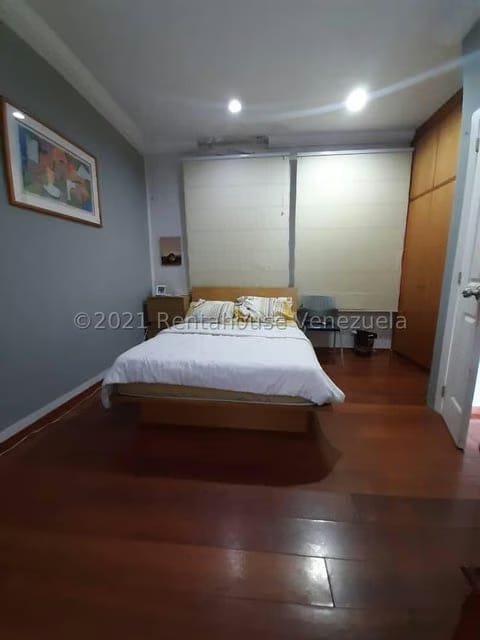 Casa (Duplex) en Venta en Lomas de La Lagunita, Distrito Metropolitano - 53