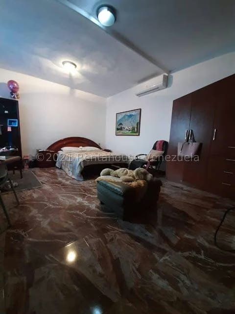Casa (Duplex) en Venta en Lomas de La Lagunita, Distrito Metropolitano - 60