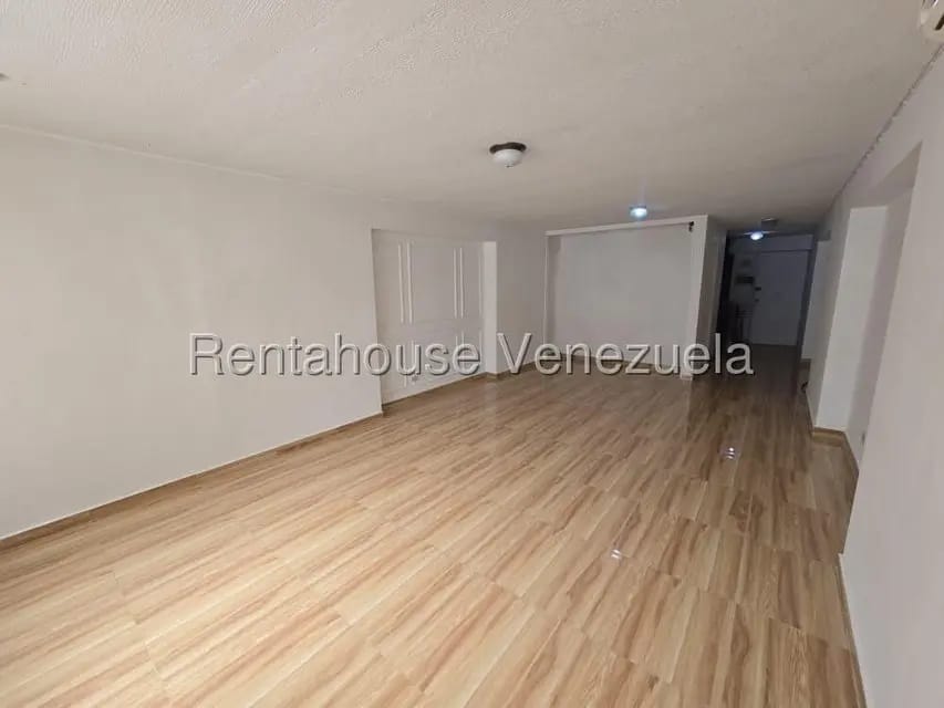 Comercial (Oficina) en Alquiler en Horizonte, Distrito Metropolitano - 2