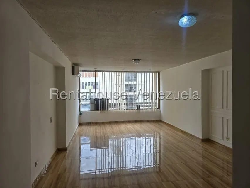 Comercial (Oficina) en Alquiler en Horizonte, Distrito Metropolitano - 8