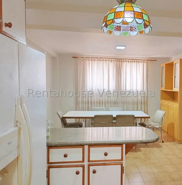 Casa (Duplex) en Venta en Los Dos Caminos, Distrito Metropolitano - 14