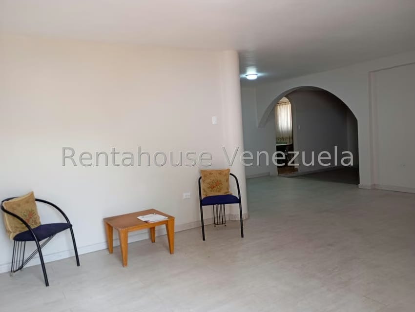 Casa (Duplex) en Venta en Los Dos Caminos, Distrito Metropolitano - 6