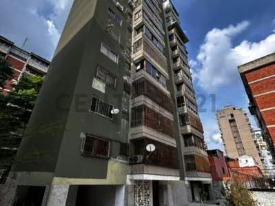 R.d. Alquiler de Apartamento amoblado en Sabana Grande. - 4