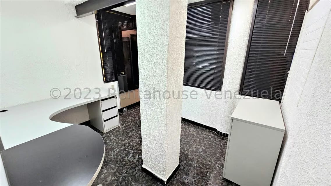 Comercial (Oficina) en Alquiler en Colinas de Bello Monte, Distrito Metropolitano - 4