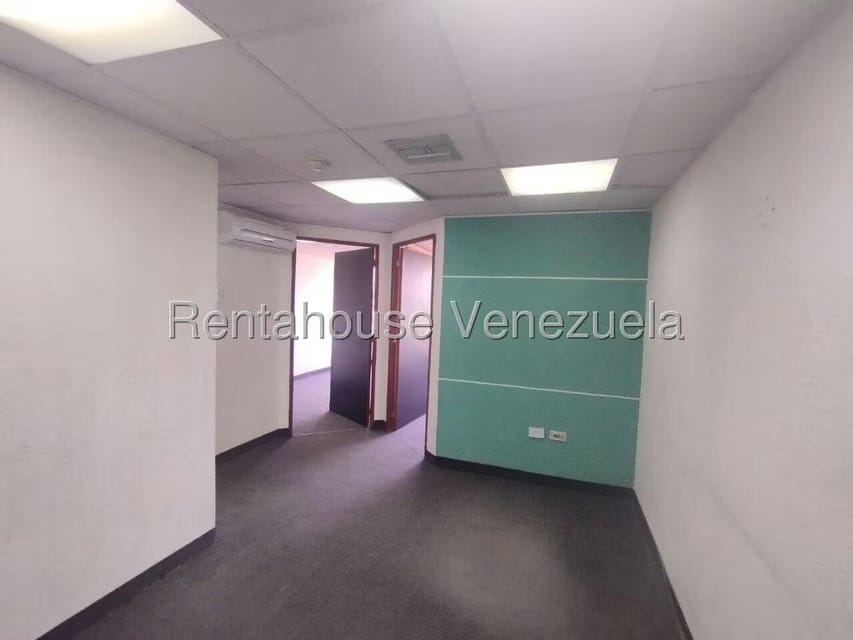 Comercial (Oficina) en Alquiler en Del Este, Lara - 2