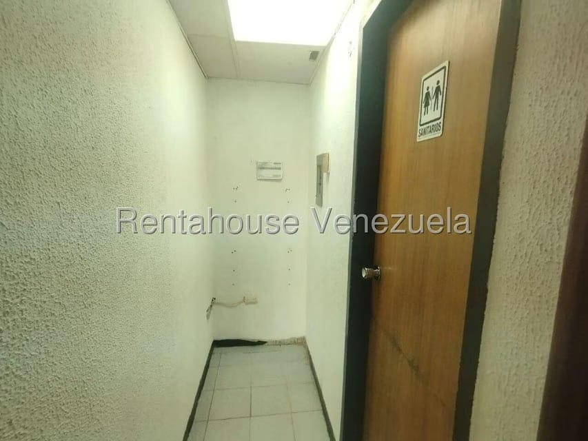 Comercial (Oficina) en Alquiler en Del Este, Lara - 9