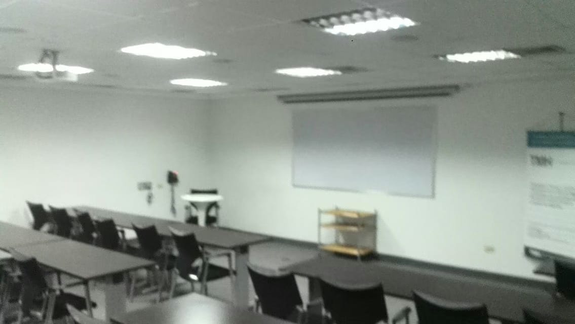 Comercial (Local Comercial) en Venta en Avenida Bella Vista, Zulia - 12