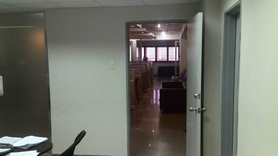 Comercial (Local Comercial) en Venta en Avenida Bella Vista, Zulia - 29