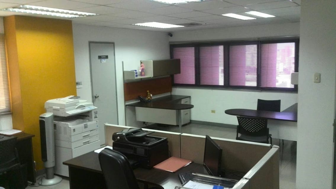 Comercial (Local Comercial) en Venta en Avenida Bella Vista, Zulia - 37