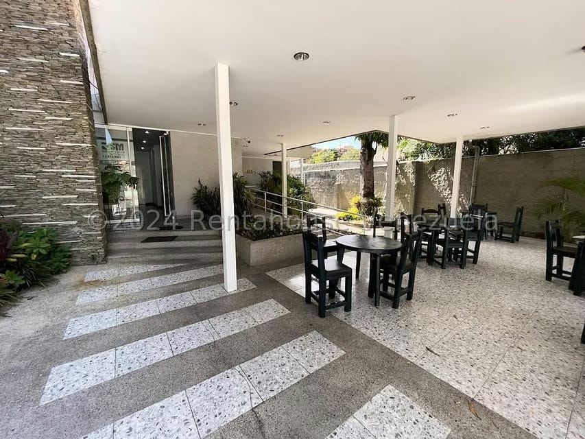 Casa (Multipes Niveles) en Venta en Los Chorros, Distrito Metropolitano - 2