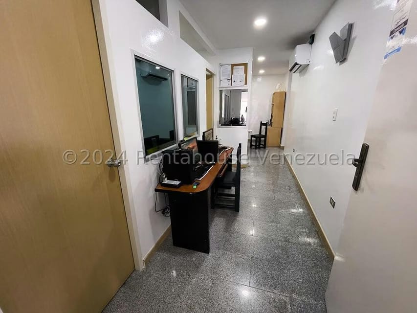 Casa (Multipes Niveles) en Venta en Los Chorros, Distrito Metropolitano - 19