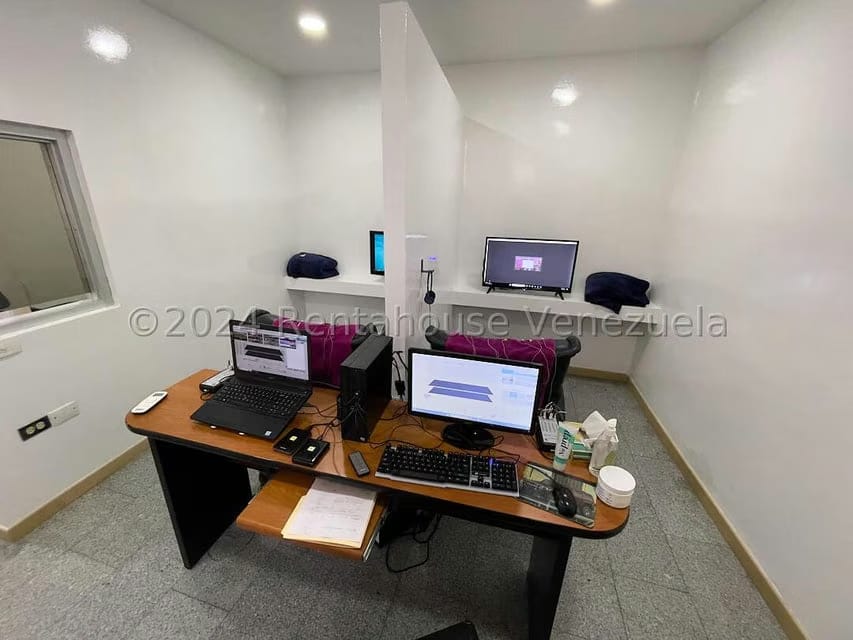 Casa (Multipes Niveles) en Venta en Los Chorros, Distrito Metropolitano - 21