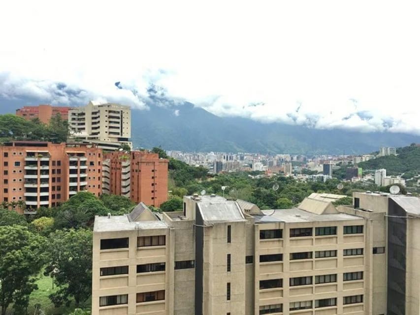 Apartamento (Penthouse) en Venta en Colinas de Valle Arriba, Distrito Metropolitano - 14