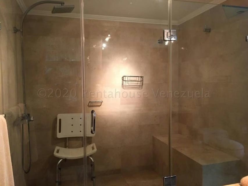 Apartamento (Penthouse) en Venta en Colinas de Valle Arriba, Distrito Metropolitano - 29
