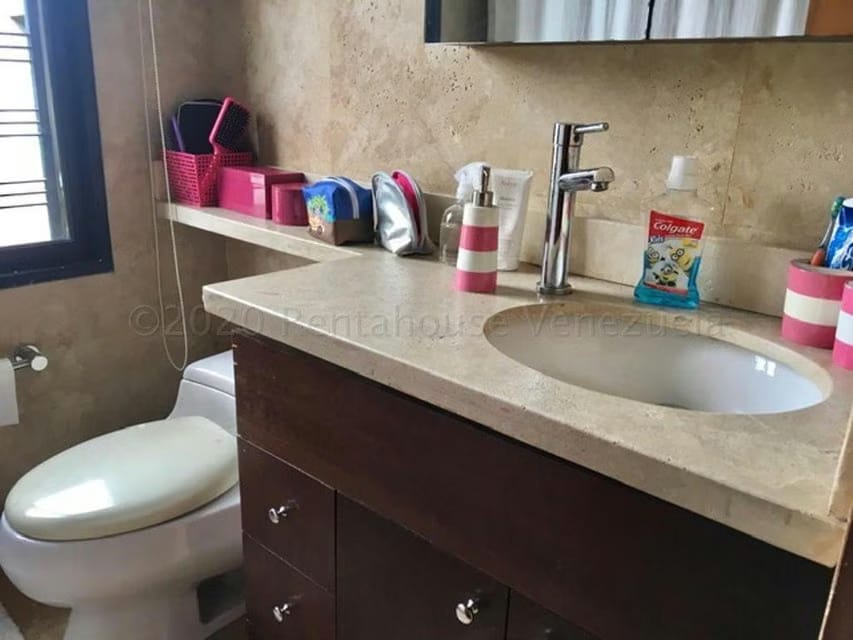 Apartamento (Penthouse) en Venta en Colinas de Valle Arriba, Distrito Metropolitano - 40
