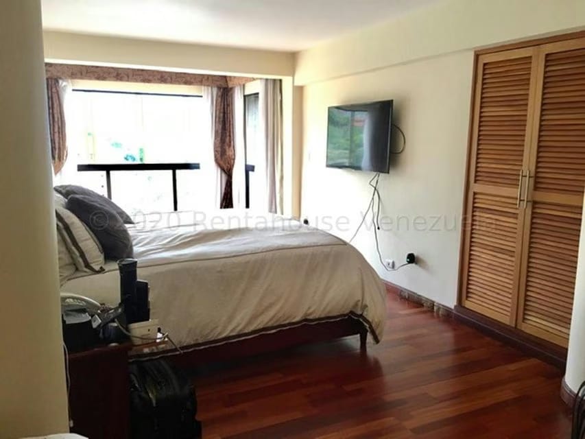 Apartamento (Penthouse) en Venta en Colinas de Valle Arriba, Distrito Metropolitano - 42