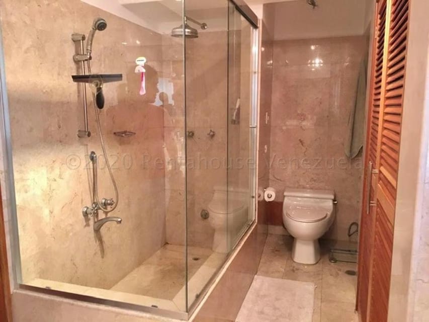 Apartamento (Penthouse) en Venta en Colinas de Valle Arriba, Distrito Metropolitano - 45