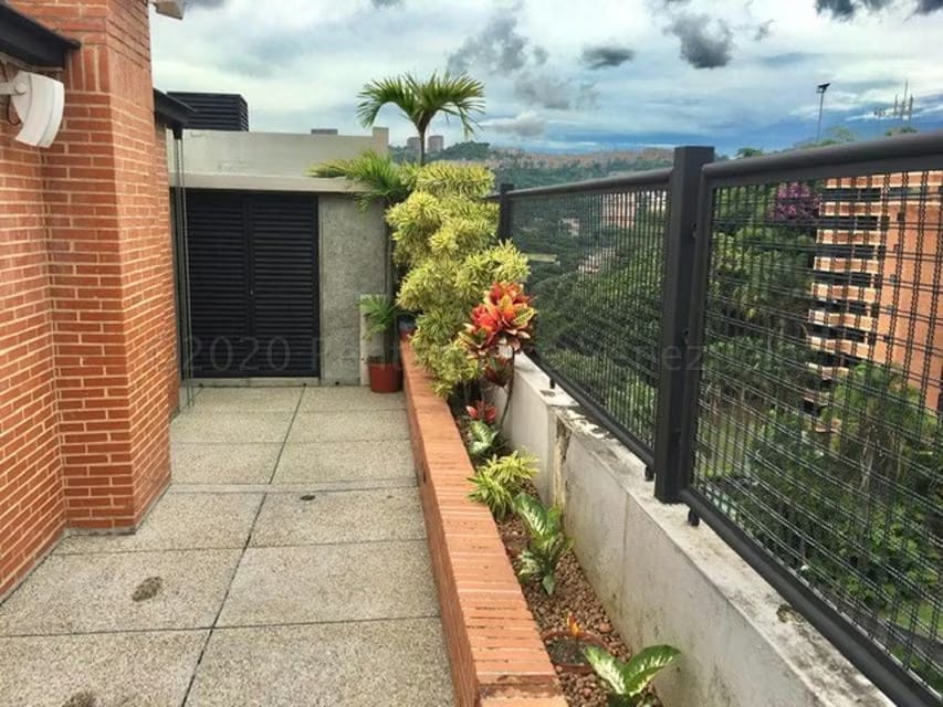 Apartamento (Penthouse) en Venta en Colinas de Valle Arriba, Distrito Metropolitano - 54
