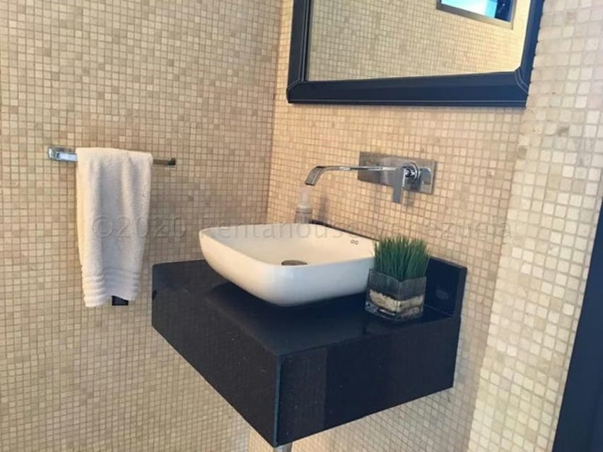 Apartamento (Penthouse) en Venta en Colinas de Valle Arriba, Distrito Metropolitano - 56