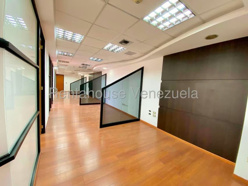 Comercial (Local Comercial) en Alquiler en Bello Campo, Distrito Metropolitano - 2