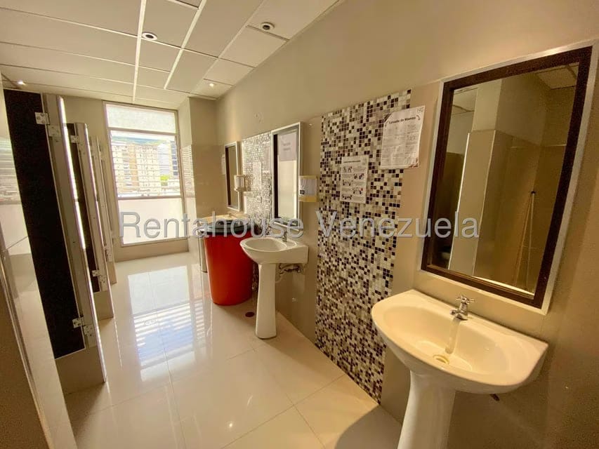 Comercial (Local Comercial) en Alquiler en Bello Campo, Distrito Metropolitano - 19