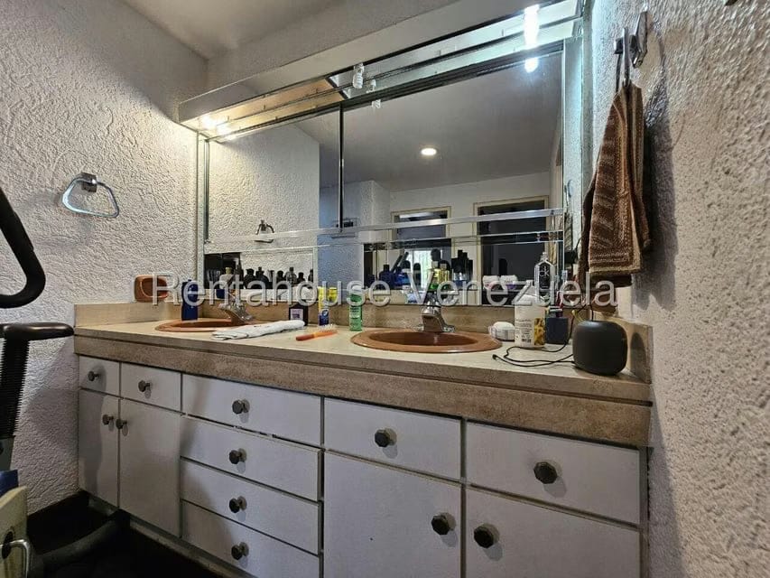 Casa (1 Nivel) en Venta en La Lagunita Country Club, Distrito Metropolitano - 36