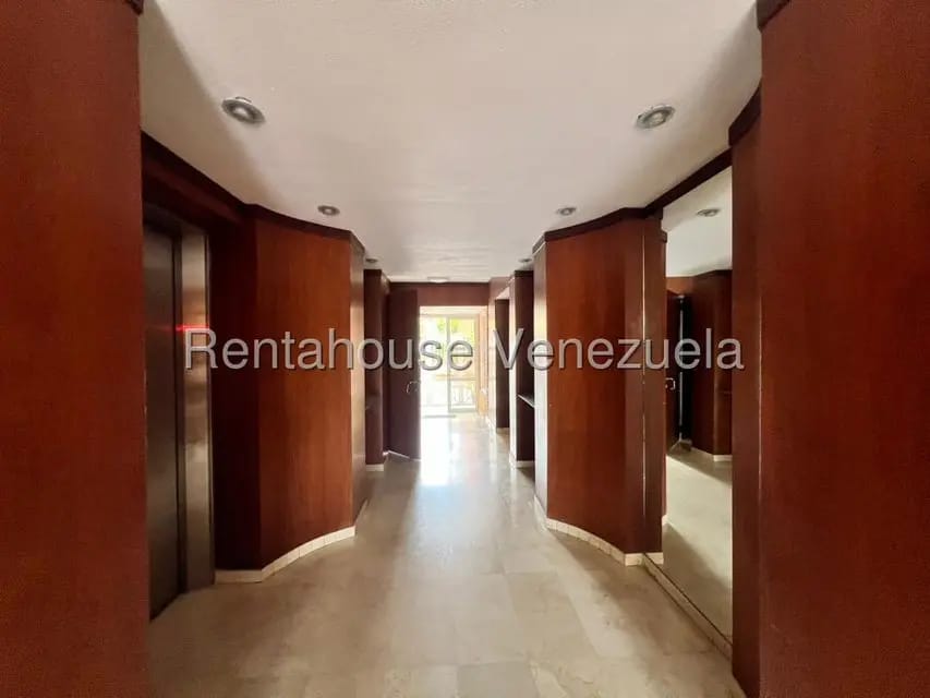 Apartamento (1 Nivel) en Venta en Colinas de Valle Arriba, Distrito Metropolitano - 24