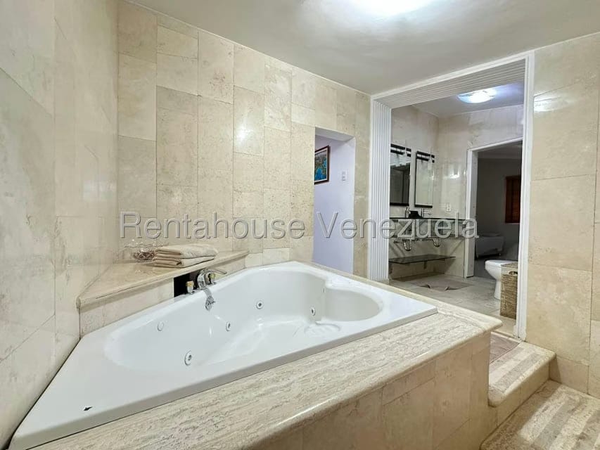 Casa (Duplex) en Venta en Sector San Bosco, Falcon - 26