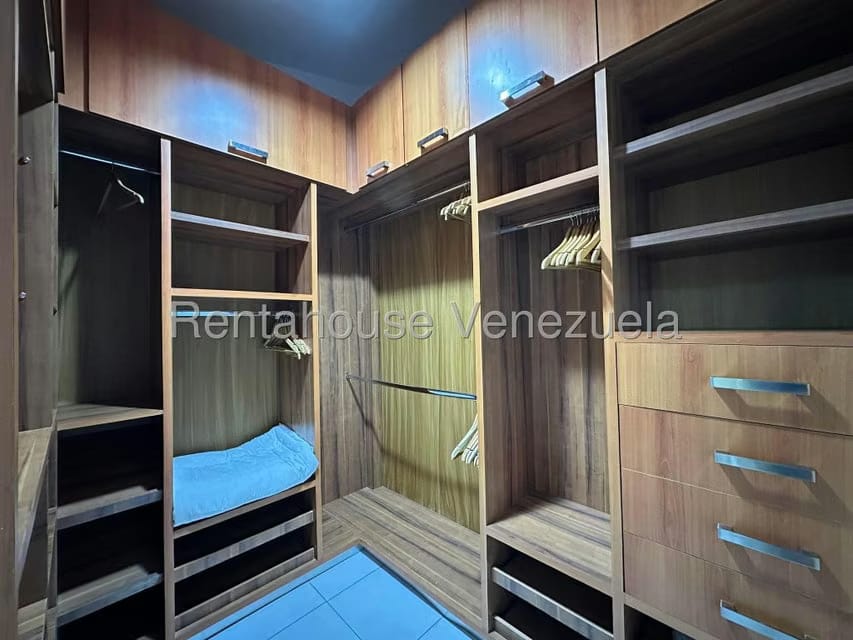 Casa (Duplex) en Venta en Sector San Bosco, Falcon - 27