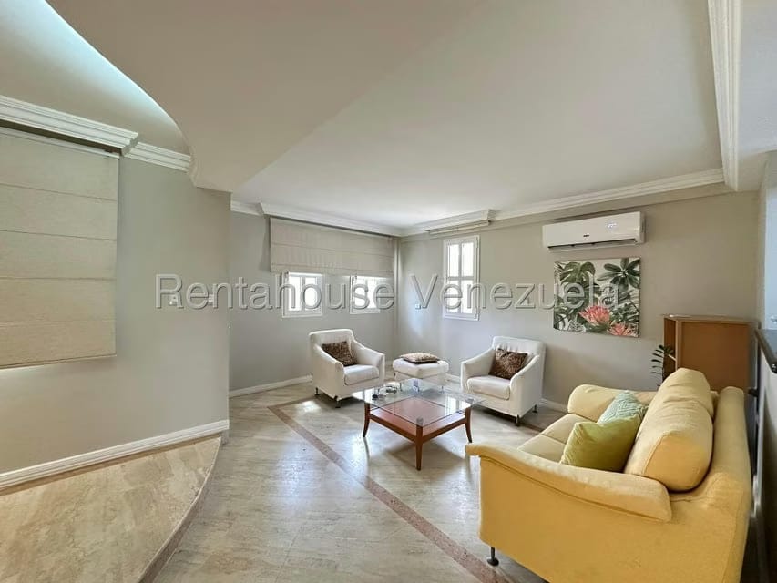 Casa (Duplex) en Venta en Sector San Bosco, Falcon - 4