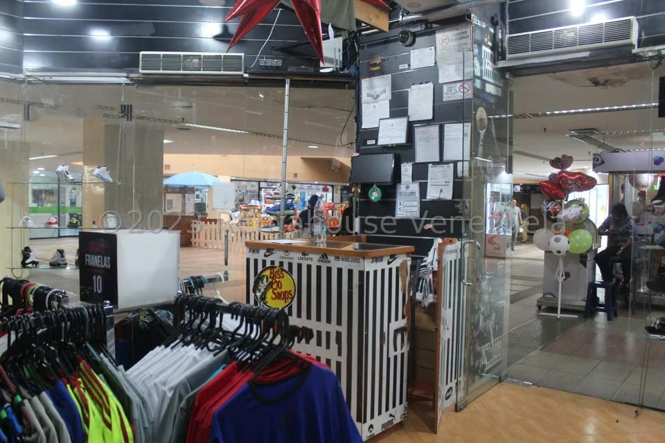 Comercial (Local Comercial) en Venta en Buenaventura, Miranda - 14