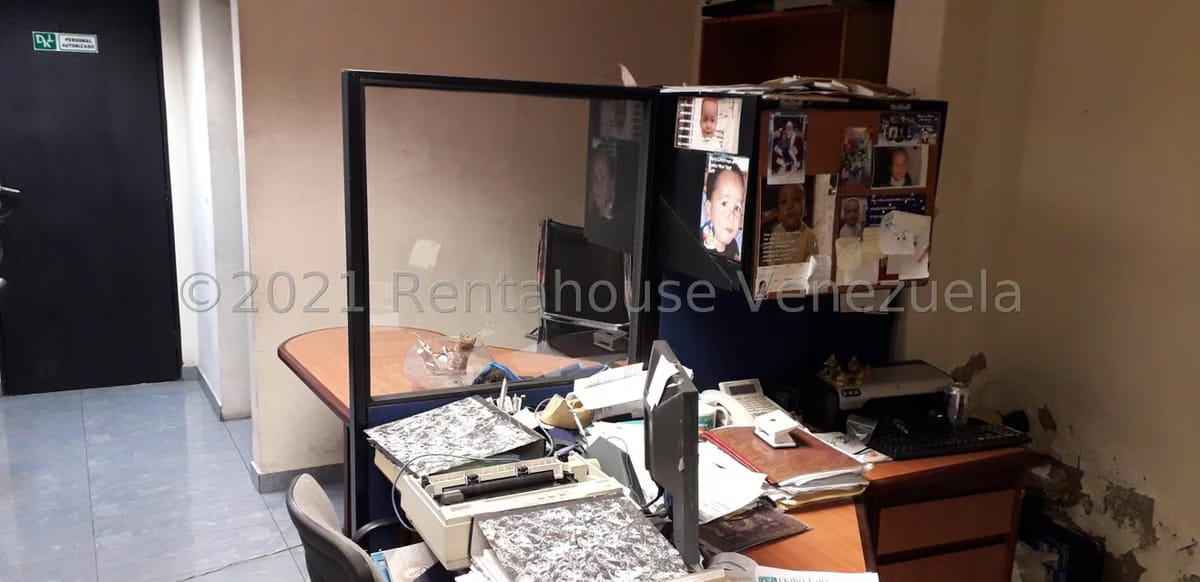 Comercial (Local Comercial) en Venta en Los Chaguaramos, Distrito Metropolitano - 20