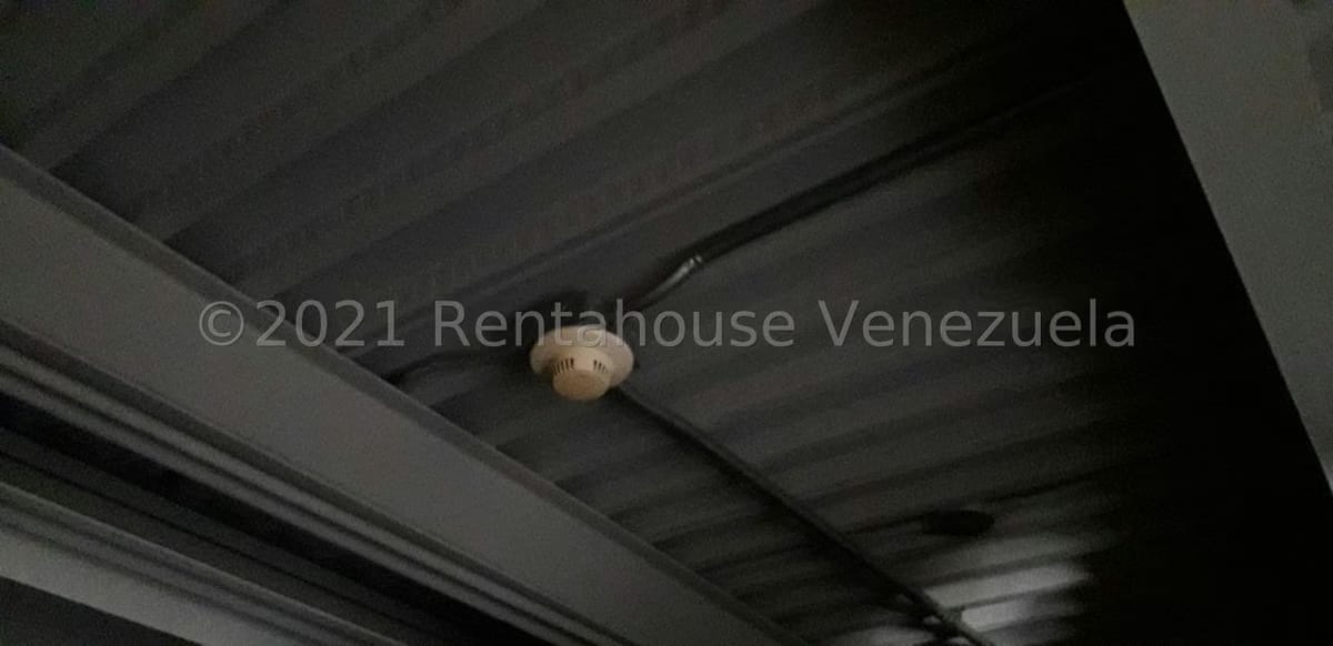 Comercial (Local Comercial) en Venta en Los Chaguaramos, Distrito Metropolitano - 37
