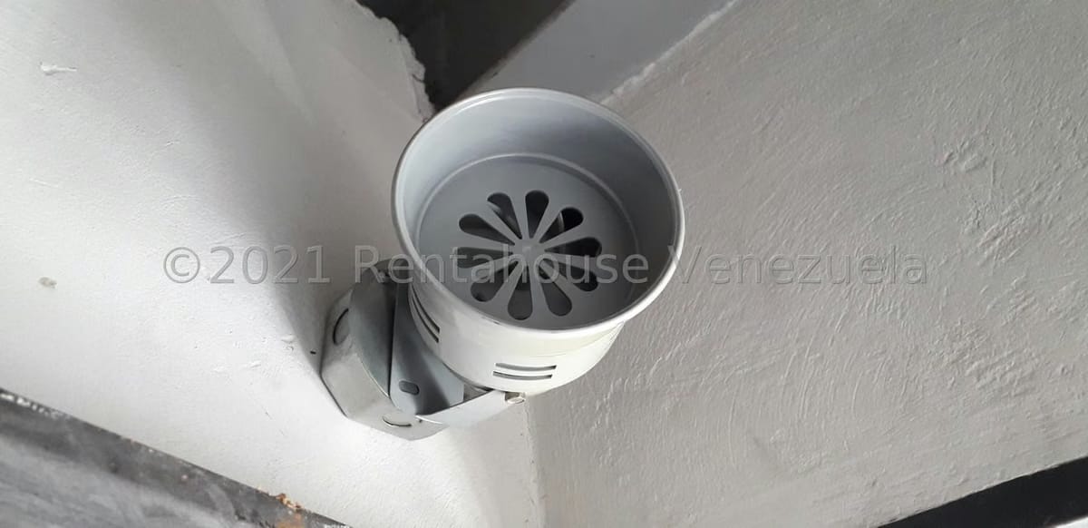 Comercial (Local Comercial) en Venta en Los Chaguaramos, Distrito Metropolitano - 39