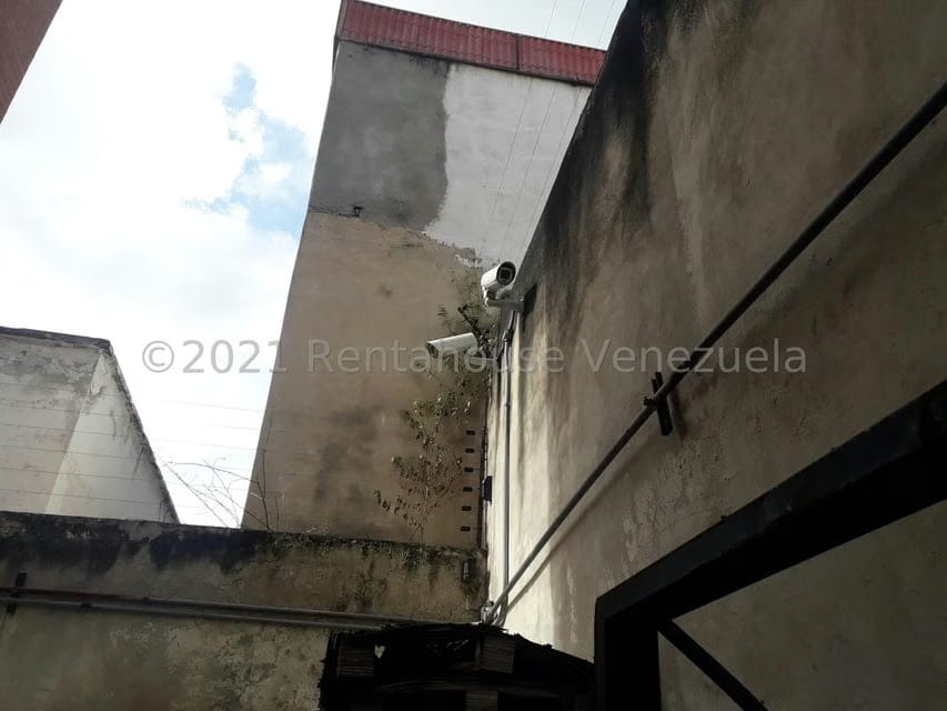 Comercial (Local Comercial) en Venta en Los Chaguaramos, Distrito Metropolitano - 40