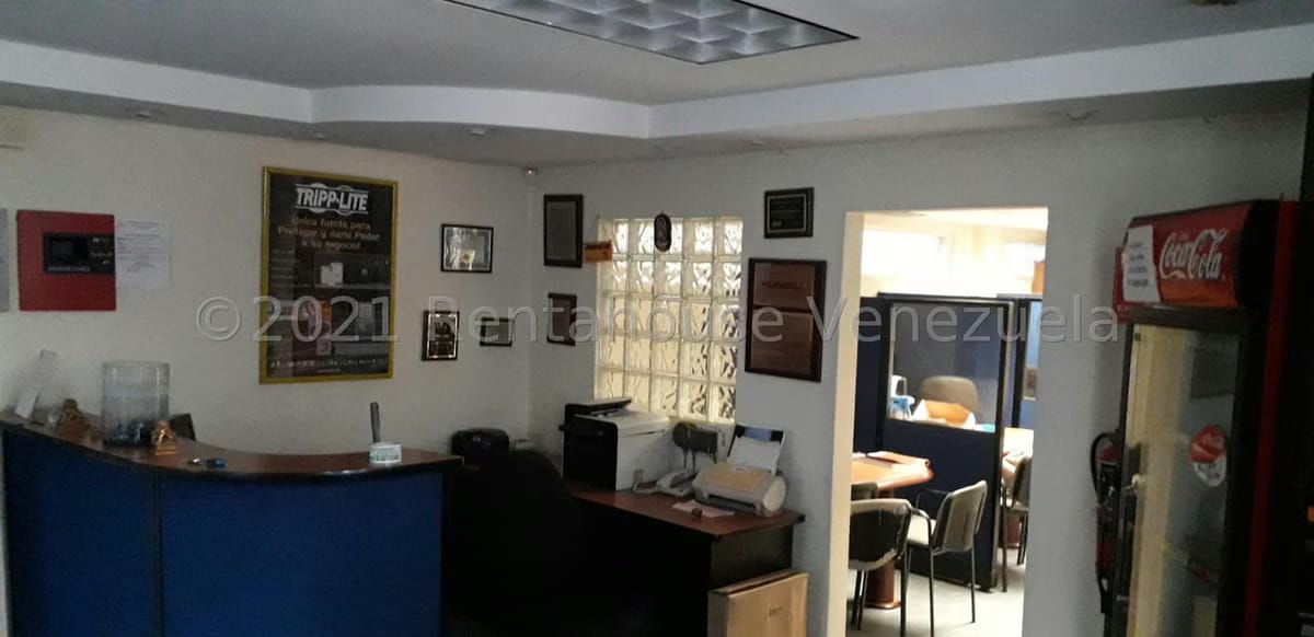 Comercial (Local Comercial) en Venta en Los Chaguaramos, Distrito Metropolitano - 6