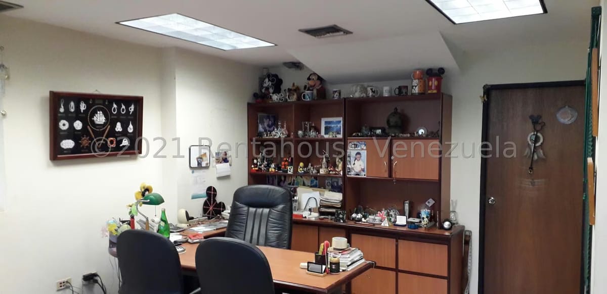 Comercial (Local Comercial) en Venta en Los Chaguaramos, Distrito Metropolitano - 9