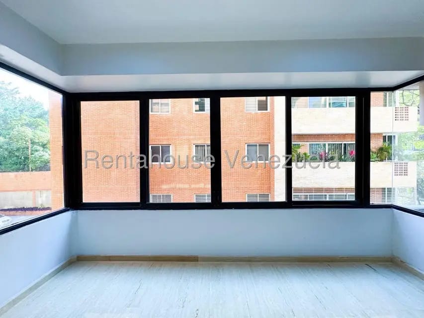 Apartamento (1 Nivel) en Alquiler en Campo Alegre, Distrito Metropolitano - 13