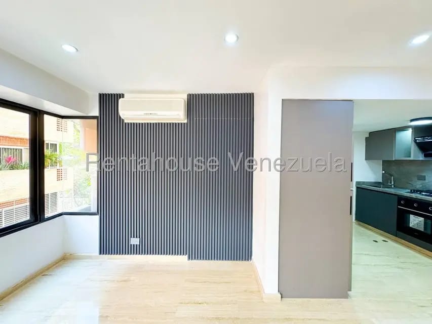 Apartamento (1 Nivel) en Alquiler en Campo Alegre, Distrito Metropolitano - 16