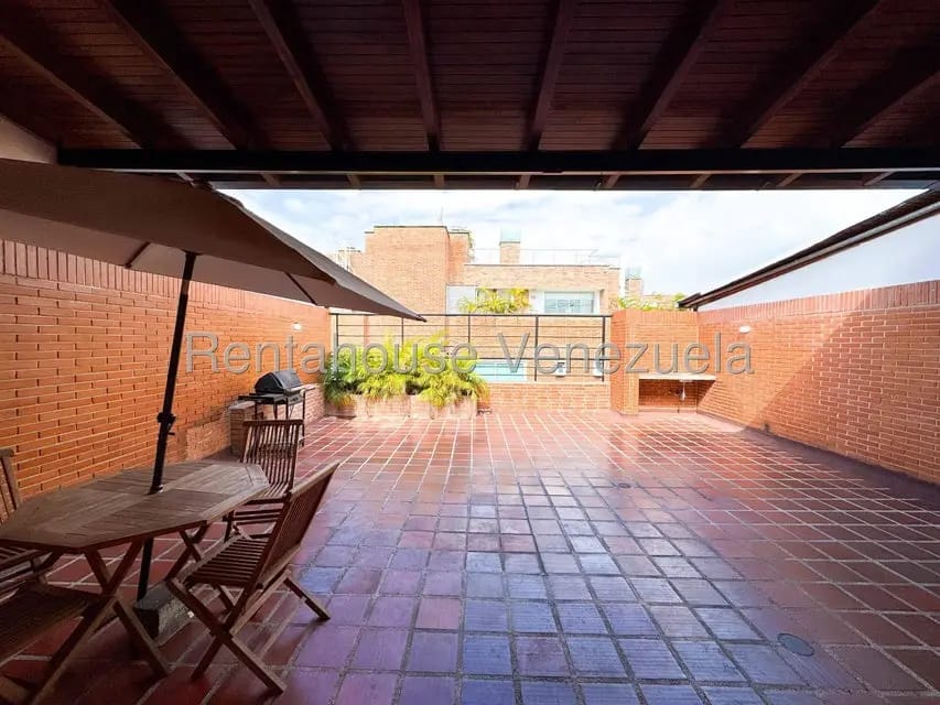 Apartamento (1 Nivel) en Alquiler en Campo Alegre, Distrito Metropolitano - 21