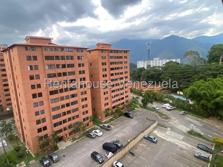 Apartamento (1 Nivel) en Alquiler en Parque Caiza, Distrito Metropolitano - 2