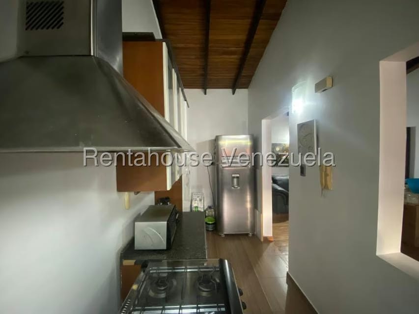 Apartamento (1 Nivel) en Alquiler en Parque Caiza, Distrito Metropolitano - 17