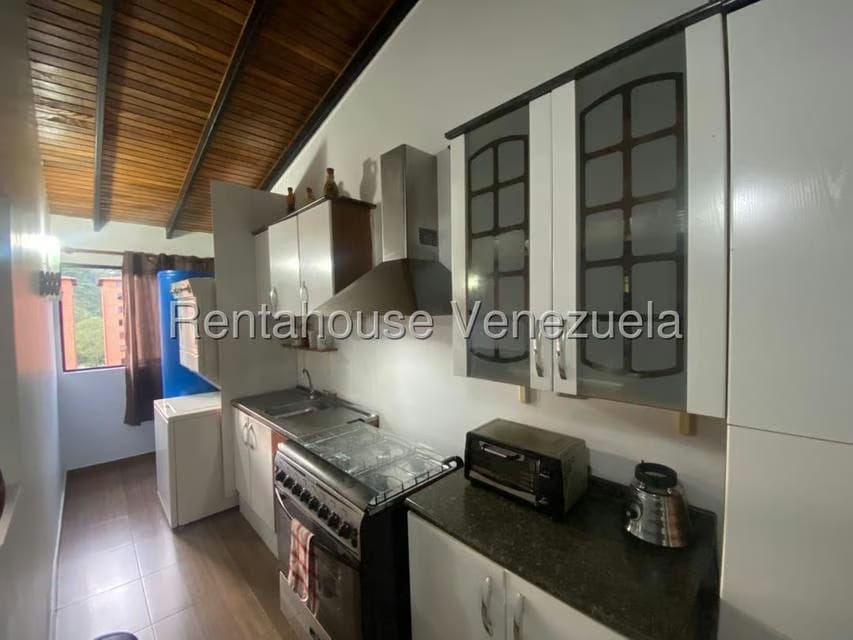 Apartamento (1 Nivel) en Alquiler en Parque Caiza, Distrito Metropolitano - 18