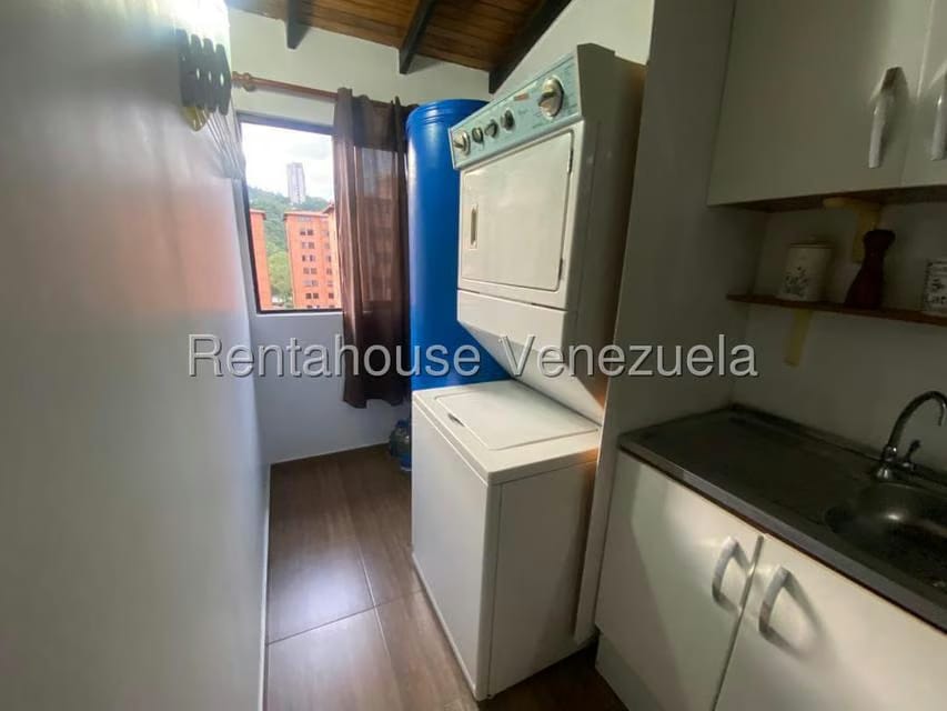 Apartamento (1 Nivel) en Alquiler en Parque Caiza, Distrito Metropolitano - 19
