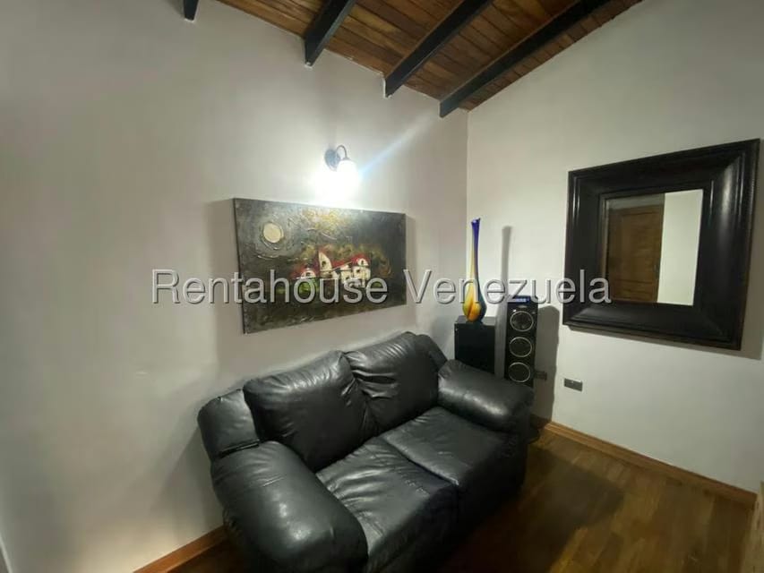 Apartamento (1 Nivel) en Alquiler en Parque Caiza, Distrito Metropolitano - 7