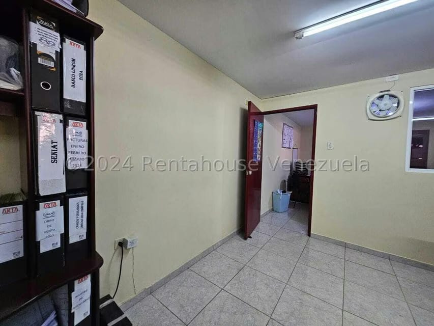 Comercial (Local Comercial) en Venta en La Floresta, Falcon - 12