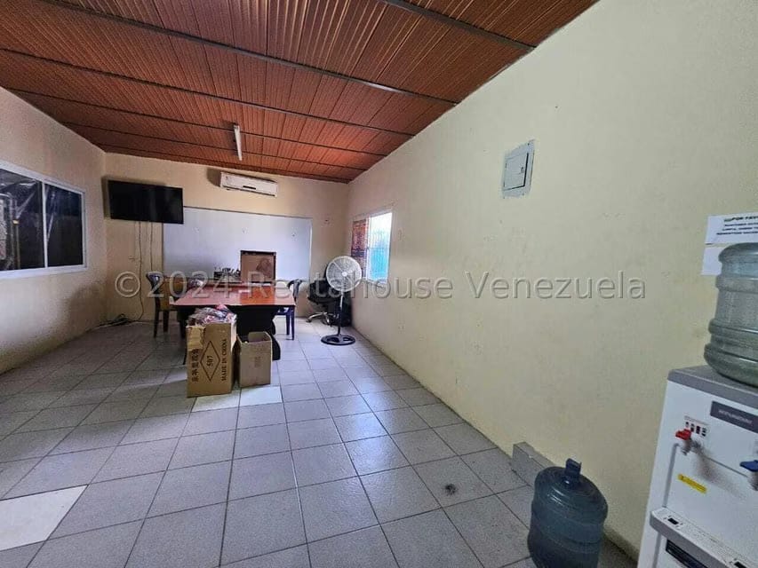 Comercial (Local Comercial) en Venta en La Floresta, Falcon - 9