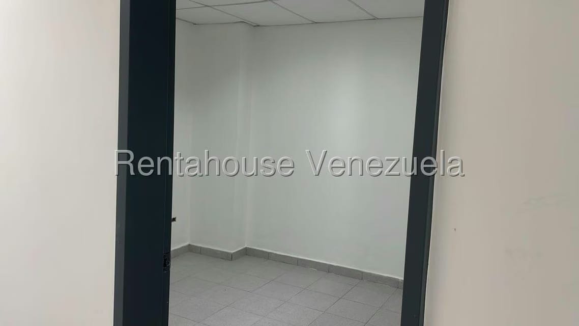 Comercial (Oficina) en Alquiler en La Trinidad, Distrito Metropolitano - 24